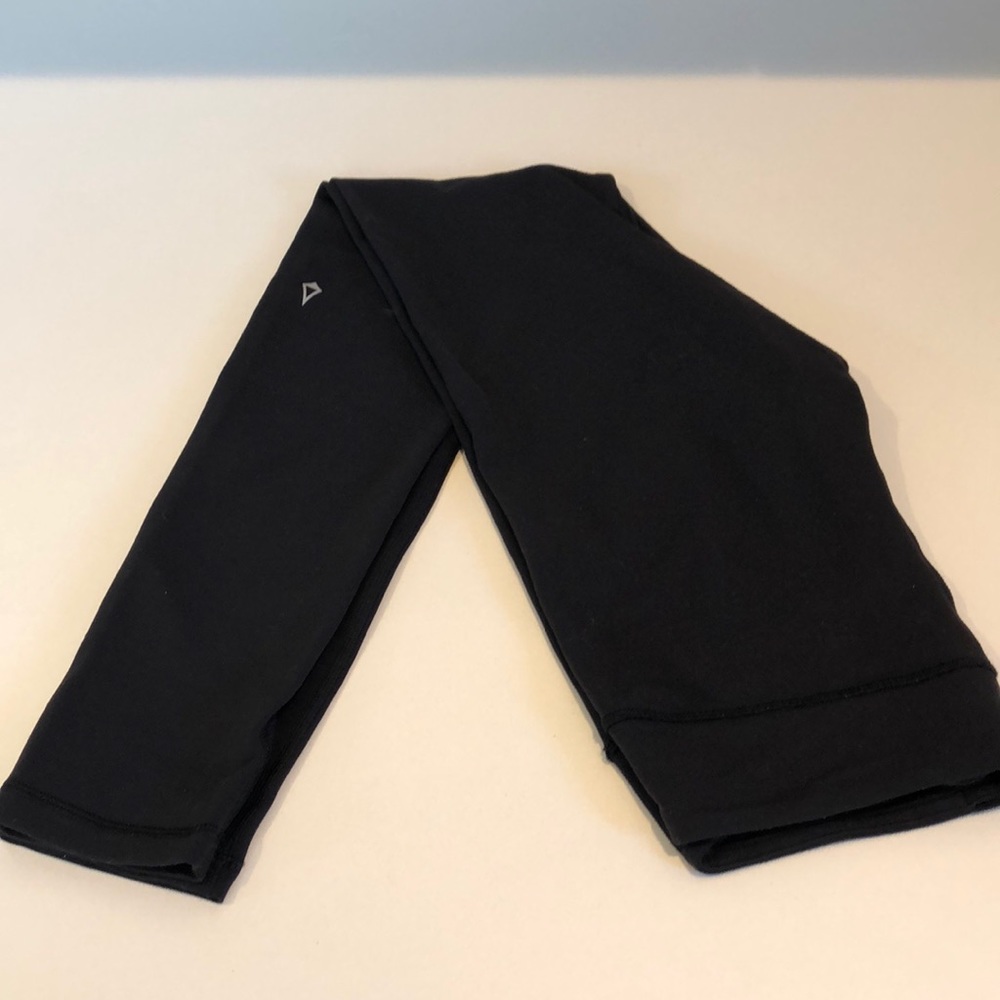 Ivivva (Lululemon for girls) leggings